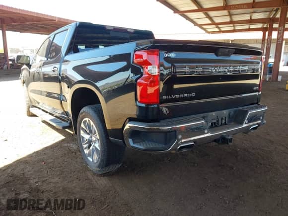 2021 Chevrolet Silverado 1500 LTZ with VIN 3GCUYGEL4MG385408, listed as a IAAI auction lot 42058042 with 35,093 mi miles and . Bid and sale history available at DreamBid. Image 3.