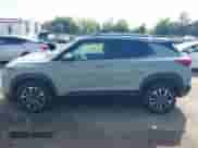 2025 Chevrolet TrailBlazer LT z VIN KL79MRSL2SB002022, wystawiony jako IAAI lot #42689666 z przebiegiem 9 429 mil mil oraz . Historia ofert i sprzedaży dostępna na DreamBid. Obrazek 14.