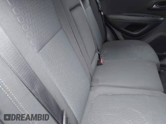 2020 Chevrolet Trax LS с VIN KL7CJKSB7LB353474, выставлен на аукционе IAAI как лот 41154588 с пробегом 39 065 миль миль и . История ставок и продаж доступна на DreamBid. Изображение 8.