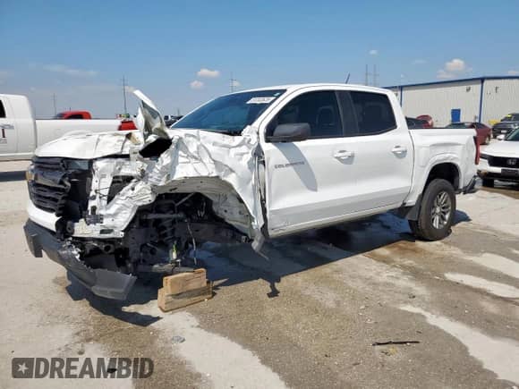2024 Chevrolet Colorado 2WD LT z VIN 1GCPSCEK9R1138907, wystawiony jako Copart lot #81202625 z przebiegiem 16 302 mil mil oraz Szkoda całkowita • Salvage title. Historia ofert i sprzedaży dostępna na DreamBid. Obrazek 1.