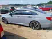 2021 Honda Accord Sport z VIN 1HGCV2F32MA013927, wystawiony jako IAAI lot #42712957 z przebiegiem 69 525 mil mil oraz . Historia ofert i sprzedaży dostępna na DreamBid. Obrazek 14.