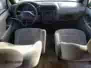 2005 Chevrolet Venture LS с VIN 1GNDV23E55D121006, выставлен на аукционе Copart как лот 72627773 с пробегом 173 133 миль миль и Чистый • Clean title. История ставок и продаж доступна на DreamBid. Изображение 8.