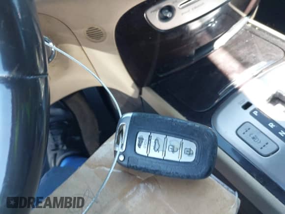 2009 Hyundai Genesis с VIN KMHGC46E09U024400, выставлен на аукционе IAAI как лот 43316245 с пробегом 127 995 миль миль и . История ставок и продаж доступна на DreamBid. Изображение 11.