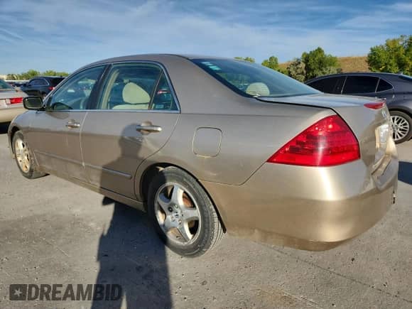 2007 Honda Accord EX with VIN 1HGCM567X7A049554, listed as a Copart auction lot 84056305 with 229,927 mi miles and Clean title. Bid and sale history available at DreamBid. Image 2.
