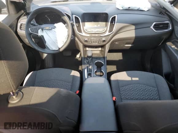 2024 Chevrolet Equinox LT z VIN 3GNAXKEGXRL202367, wystawiony jako Copart lot #68506755 z przebiegiem Nie podano mil oraz Szkoda całkowita • Salvage title. Historia ofert i sprzedaży dostępna na DreamBid. Obrazek 8.