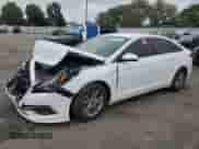 2017 Hyundai Sonata 2.4L z VIN 5NPE24AF0HH531322, wystawiony jako Copart lot #81685465 z przebiegiem 123 608 mil mil oraz Szkoda całkowita • Salvage title. Historia ofert i sprzedaży dostępna na DreamBid. Obrazek 1.