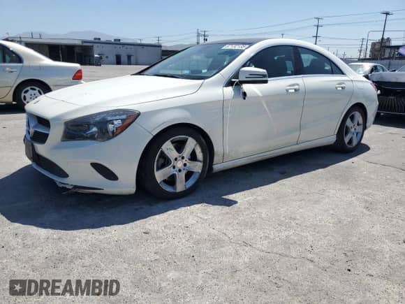 2017 Mercedes-Benz CLA 250 with VIN WDDSJ4GBXHN423967, listed as a Copart auction lot 67132135 with Not provided miles and Salvage title. Bid and sale history available at DreamBid. Image 1.