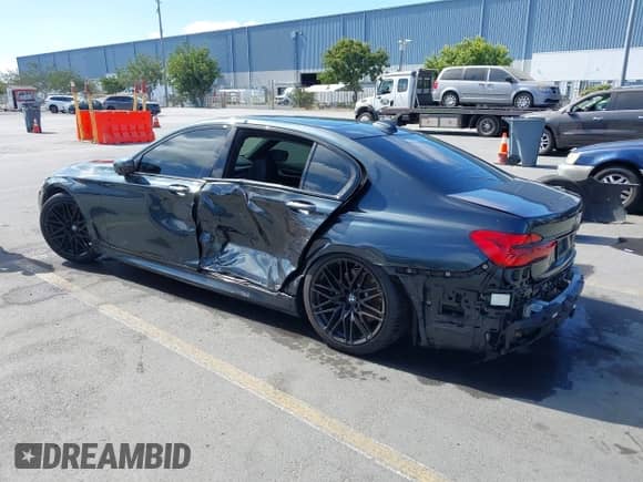 2019 BMW 7 Series 740i с VIN WBA7E2C57KB454950, выставлен на аукционе IAAI как лот 43163381 с пробегом 100 798 миль миль и . История ставок и продаж доступна на DreamBid. Изображение 6.