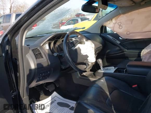 2011 Nissan Murano SV z VIN JN8AZ1MW0BW185573, wystawiony jako IAAI lot #41565939 z przebiegiem 162 000 mil mil oraz . Historia ofert i sprzedaży dostępna na DreamBid. Obrazek 5.