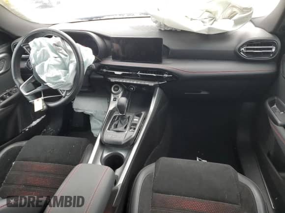 2023 Dodge Hornet GT z VIN ZACNDFANXP3A03216, wystawiony jako Copart lot #82998934 z przebiegiem 7 803 mil mil oraz Szkoda całkowita • Salvage title. Historia ofert i sprzedaży dostępna na DreamBid. Obrazek 8.