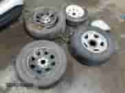 2012 Chevrolet Silverado 1500 Work Truck z VIN 1GCNKPEA4CZ100743, wystawiony jako Copart lot #70768315 z przebiegiem 183 019 mil mil oraz Szkoda całkowita • Salvage title. Historia ofert i sprzedaży dostępna na DreamBid. Obrazek 12.