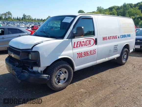2013 Chevrolet Express Cargo z VIN 1GCWGFCA9D1190510, wystawiony jako IAAI lot #43103295 z przebiegiem 197 185 mil mil oraz . Historia ofert i sprzedaży dostępna na DreamBid. Obrazek 17.