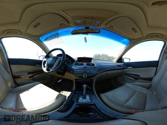 2011 Honda Accord EX-L с VIN 1HGCP2F87BA048109, выставлен на аукционе IAAI как лот 43159037 с пробегом 156 839 миль миль и . История ставок и продаж доступна на DreamBid. Изображение 18.