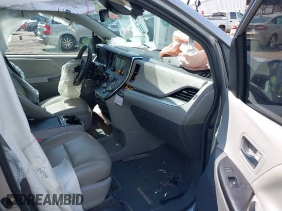 2018 Toyota Sienna LE Auto Access Seat с VIN 5TDKZ3DCXJS948439, выставлен на аукционе IAAI как лот 42860070 с пробегом 110 543 миль миль и . История ставок и продаж доступна на DreamBid. Изображение 5.