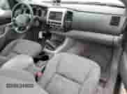 2005 Toyota Tacoma with VIN 5TEUX42N65Z098262, listed as a Copart auction lot 45999374 with 92,496 mi miles and Salvage title. Bid and sale history available at DreamBid. Image 8.