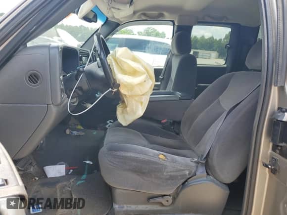2003 GMC Sierra 1500 SLE with VIN 2GTEC19V831264173, listed as a Copart auction lot 63995235 with Not provided miles and Salvage title. Bid and sale history available at DreamBid. Image 7.