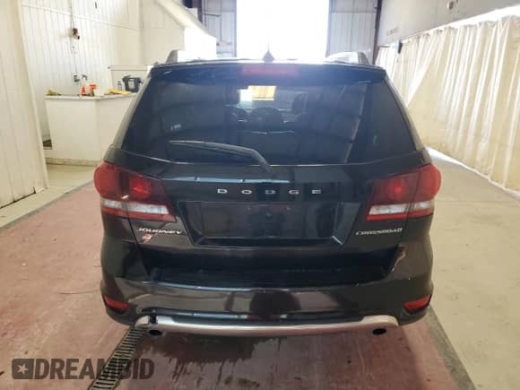 2018 Dodge Journey Crossroad with VIN 3C4PDDGG5JT449921, listed as a Copart auction lot 71426155 with 207,977 mi miles and Salvage title. Bid and sale history available at DreamBid. Image 6.
