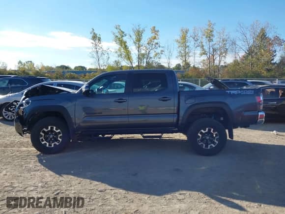 2022 Toyota Tacoma SR5 с VIN 3TMCZ5AN2NM532607, выставлен на аукционе IAAI как лот 43416497 с пробегом 12 015 миль миль и . История ставок и продаж доступна на DreamBid. Изображение 14.