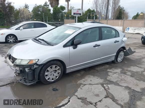 2010 Honda Civic с VIN 19XFA1E39AE028789, выставлен на аукционе IAAI как лот 41562655 с пробегом 140 480 миль миль и . История ставок и продаж доступна на DreamBid. Изображение 2.