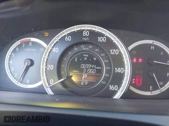 2017 Honda Accord EX-L с VIN 1HGCR2F87HA196571, выставлен на аукционе IAAI как лот 43337971 с пробегом 69 944 миль миль и . История ставок и продаж доступна на DreamBid. Изображение 7.