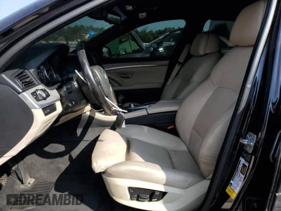 2011 BMW 5 Series 550i с VIN WBAFR9C57BC271390, выставлен на аукционе Copart как лот 68311454 с пробегом 127 748 миль миль и Списание • Salvage title. История ставок и продаж доступна на DreamBid. Изображение 7.