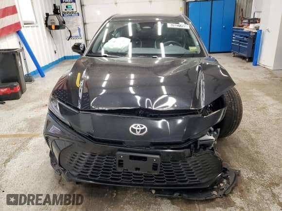 2025 Toyota Camry SE with VIN 4T1DAACK3SU144652, listed as a Copart auction lot 87027795 with 2,217 mi miles and Non repairable. Bid and sale history available at DreamBid. Image 5.