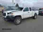 2019 Toyota Tacoma SR z VIN 5TFRX5GN8KX144469, wystawiony jako IAAI lot #42979849 z przebiegiem 68 687 mil mil oraz . Historia ofert i sprzedaży dostępna na DreamBid. Obrazek 2.