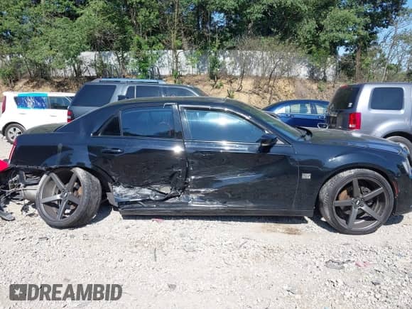 2018 Chrysler 300 S with VIN 2C3CCAGG3JH140574, listed as a IAAI auction lot 42753755 with 64,669 mi miles and . Bid and sale history available at DreamBid. Image 13.