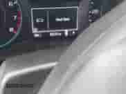 2016 Chevrolet Malibu LT z VIN 1G1ZE5ST0GF322490, wystawiony jako IAAI lot #41209750 z przebiegiem 92 219 mil mil oraz . Historia ofert i sprzedaży dostępna na DreamBid. Obrazek 7.