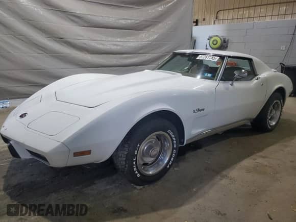 1976 Chevrolet Corvette z VIN 1Z37L6S431055, wystawiony jako Copart lot #87261155 z przebiegiem 19 491 mil mil oraz Czysty tytuł • Clean title. Historia ofert i sprzedaży dostępna na DreamBid. Obrazek 1.