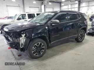 2020 Jeep Compass Trailhawk с VIN 3C4NJDDB9LT159631, выставлен на аукционе Copart как лот 71709355 с пробегом 98 271 миль миль и Списание • Salvage title. История ставок и продаж доступна на DreamBid. Изображение 1.