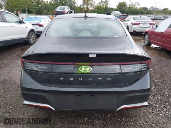 2025 Hyundai Sonata SE with VIN KMHL24JA0SA508421, listed as a IAAI auction lot 43314725 with 6,504 mi miles and . Bid and sale history available at DreamBid. Image 17.