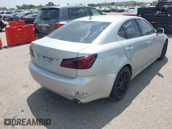 2008 Lexus IS 250 with VIN JTHBK262985085800, listed as a IAAI auction lot 42991351 with 214,391 mi miles and . Bid and sale history available at DreamBid. Image 4.