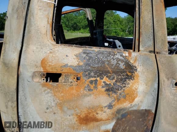 2017 Ram 1500 Express z VIN 1C6RR7FT5HS611415, wystawiony jako Copart lot #58318335 z przebiegiem Nie podano mil oraz Nie do naprawy • Non repairable. Historia ofert i sprzedaży dostępna na DreamBid. Obrazek 10.