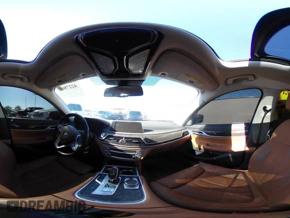 2020 BMW 7 Series 740i z VIN WBA7T2C0XLGL17774, wystawiony jako IAAI lot #42278067 z przebiegiem 100 465 mil mil oraz . Historia ofert i sprzedaży dostępna na DreamBid. Obrazek 19.