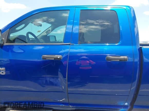 2017 Ram 1500 Tradesman z VIN 1C6RR6FT0HS833435, wystawiony jako IAAI lot #42632455 z przebiegiem 95 223 mil mil oraz . Historia ofert i sprzedaży dostępna na DreamBid. Obrazek 15.