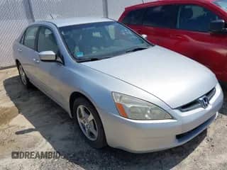 2005 Honda Accord with VIN JHMCN36415C012270, listed as a IAAI auction lot 42797951 with 61,260 mi miles and . Bid and sale history available at DreamBid. Image 1.