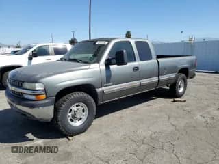 1999 Chevrolet Silverado 2500 LS с VIN 1GCGC29U2XE202665, выставлен на аукционе Copart как лот 73572134 с пробегом 206 210 миль миль и Списание • Salvage title. История ставок и продаж доступна на DreamBid. Изображение 1.