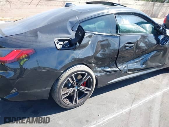 2022 BMW 4 Series M440i xDrive с VIN WBA13AR06NCL03176, выставлен на аукционе IAAI как лот 42031647 с пробегом 6 346 миль миль и . История ставок и продаж доступна на DreamBid. Изображение 12.