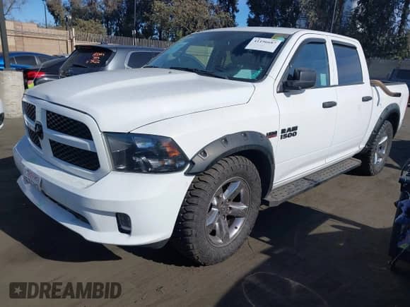 2017 Ram 1500 Express z VIN 1C6RR6KT2HS836083, wystawiony jako IAAI lot #41196687 z przebiegiem 94 127 mil mil oraz . Historia ofert i sprzedaży dostępna na DreamBid. Obrazek 2.