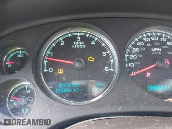 2009 Chevrolet Tahoe LS with VIN 1GNFC13C99R215860, listed as a IAAI auction lot 43342145 with 215,609 mi miles and . Bid and sale history available at DreamBid. Image 7.