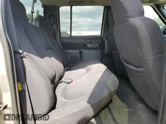 2004 Chevrolet S-10 LS z VIN 1GCDT13X54K132267, wystawiony jako Copart lot #71161265 z przebiegiem 239 585 mil mil oraz Szkoda całkowita • Salvage title. Historia ofert i sprzedaży dostępna na DreamBid. Obrazek 10.