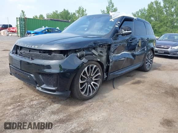 2018 Land Rover Range Rover Sport SE with VIN SALWG2RV7JA404272, listed as a IAAI auction lot 42418608 with 102,672 mi miles and . Bid and sale history available at DreamBid. Image 19.