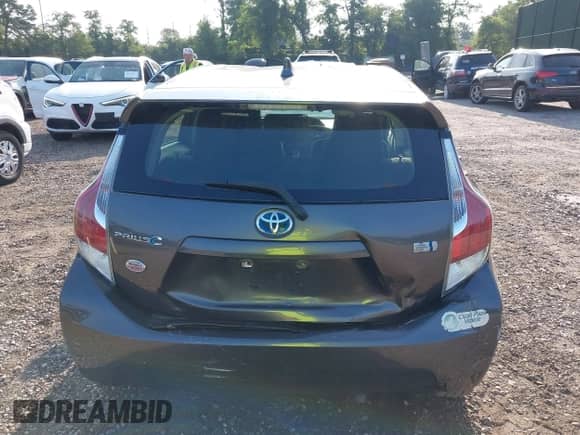 2015 Toyota Prius One z VIN JTDKDTB39F1096378, wystawiony jako IAAI lot #42947064 z przebiegiem 174 105 mil mil oraz . Historia ofert i sprzedaży dostępna na DreamBid. Obrazek 16.