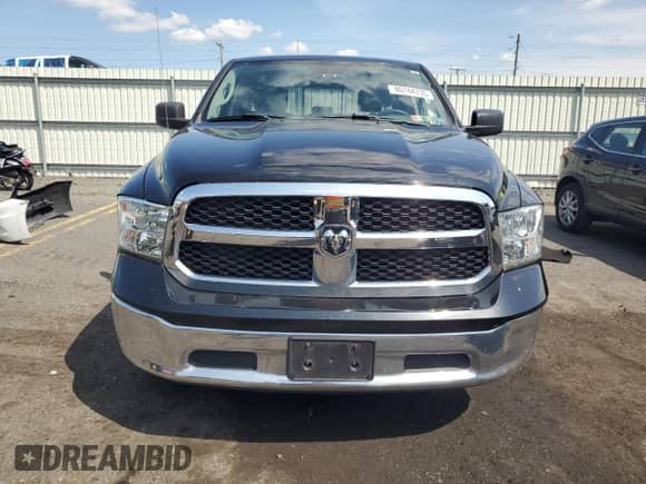 2018 Ram 1500 Big Horn z VIN 1C6RR7GG4JS300792, wystawiony jako Copart lot #80144735 z przebiegiem 136 167 mil mil oraz Czysty tytuł • Clean title. Historia ofert i sprzedaży dostępna na DreamBid. Obrazek 5.