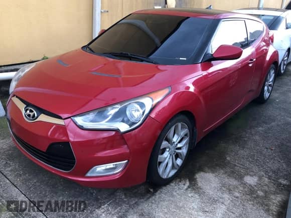 2015 Hyundai Veloster z VIN KMHTC6AD0FU238274, wystawiony jako Copart lot #73207244 z przebiegiem 143 112 mil mil oraz Czysty tytuł • Clean title. Historia ofert i sprzedaży dostępna na DreamBid. Obrazek 2.