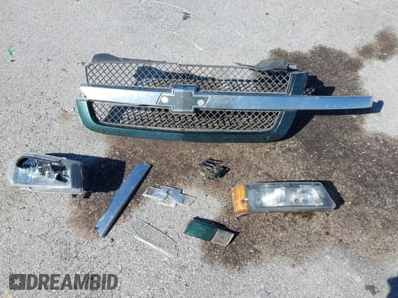 2003 Chevrolet Silverado 1500 LT with VIN 2GCEK19T331316925, listed as a IAAI auction lot 43375888 with 227,139 mi miles and . Bid and sale history available at DreamBid. Image 12.