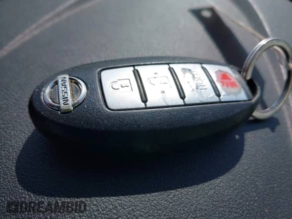 2014 Nissan Maxima SV with VIN 1N4AA5AP6EC443310, listed as a IAAI auction lot 42373390 with 146,828 mi miles and . Bid and sale history available at DreamBid. Image 11.