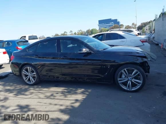 2017 BMW 4 Series 440i with VIN WBA4E3C34HG187463, listed as a IAAI auction lot 42332905 with 26,306 mi miles and . Bid and sale history available at DreamBid. Image 14.