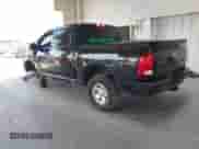 2022 Ram 1500 Tradesman z VIN 3C6RR7KG7NG173850, wystawiony jako IAAI lot #42488519 z przebiegiem 81 785 mil mil oraz . Historia ofert i sprzedaży dostępna na DreamBid. Obrazek 3.